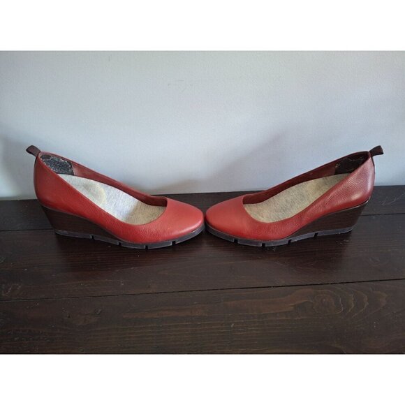 Betabrand Womens red Leather All Weather Wedges/Pre-owned, Sz. 9.5M EUC - Picture 4 of 9